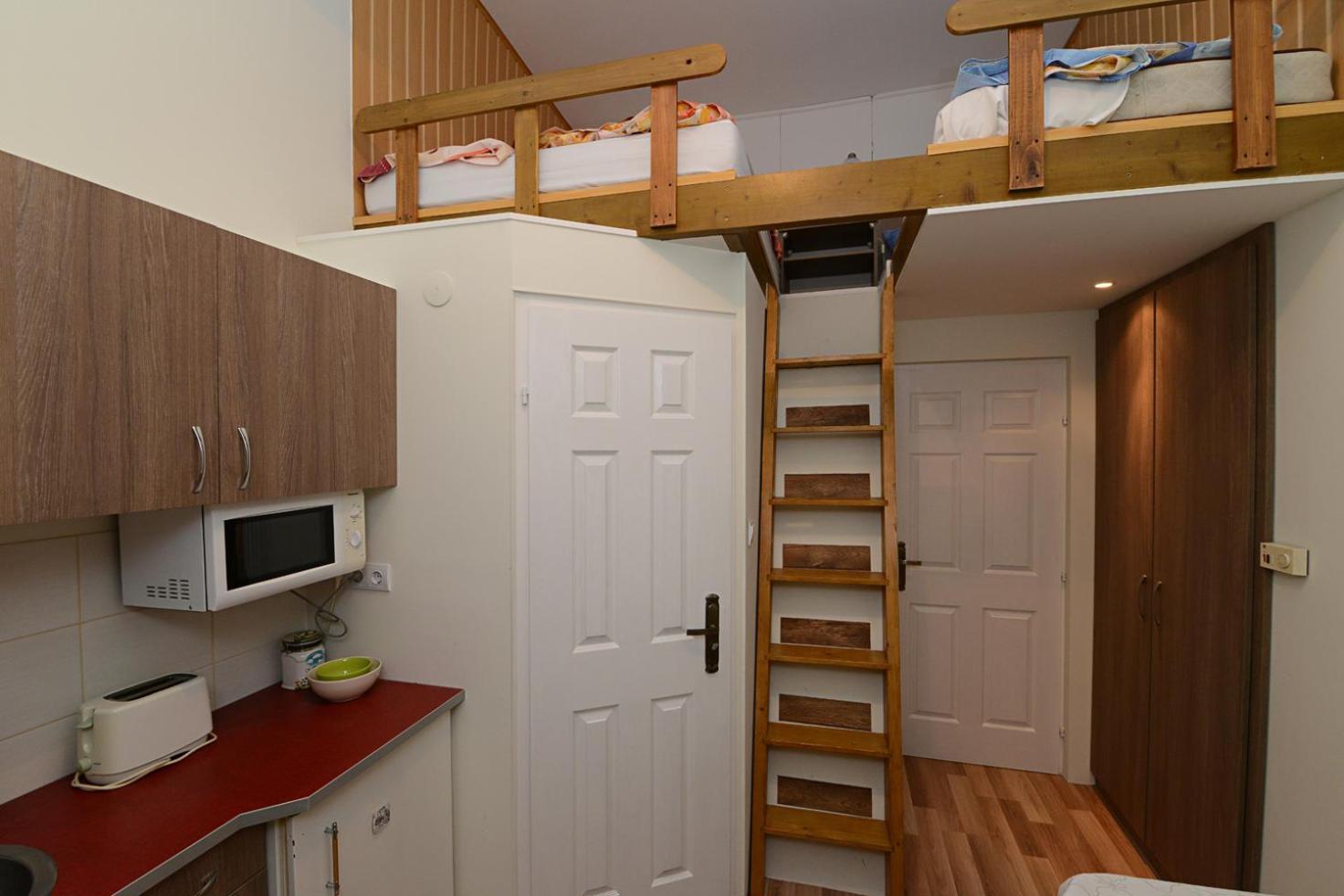 Centrum Apartman เปตช์ ภายนอก รูปภาพ