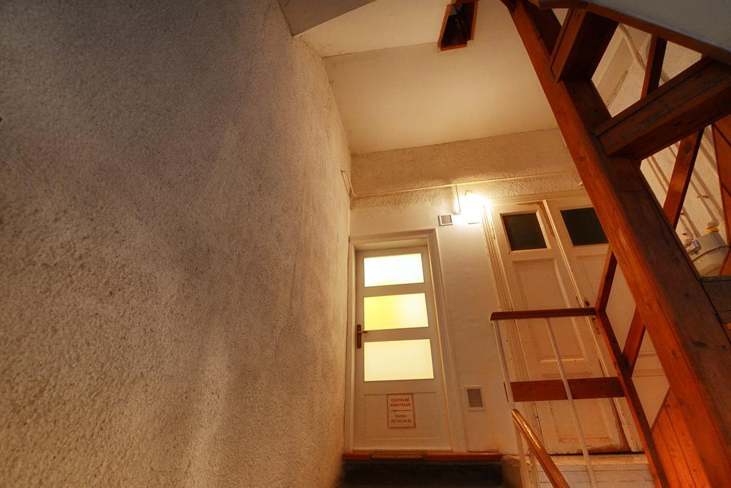 Centrum Apartman เปตช์ ภายนอก รูปภาพ