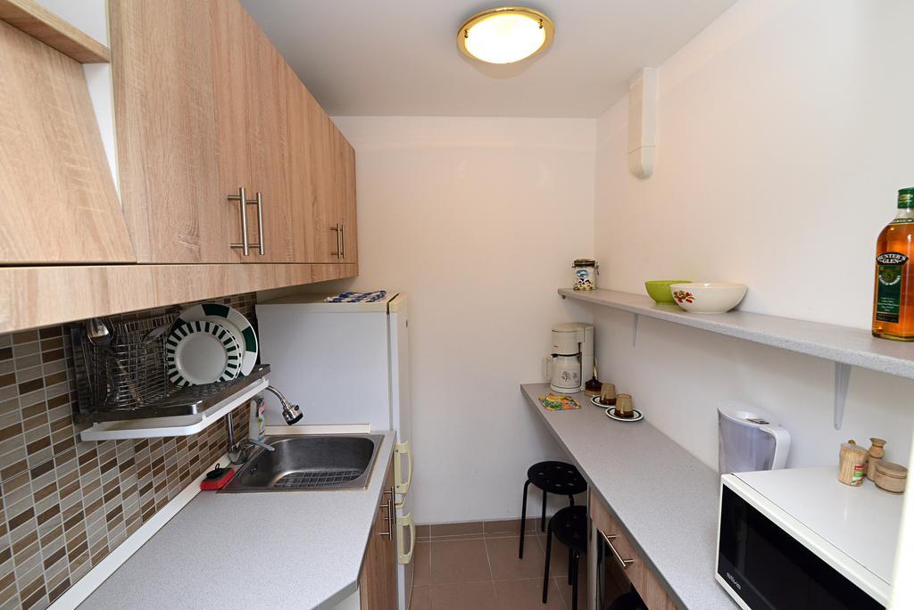 Centrum Apartman เปตช์ ภายนอก รูปภาพ