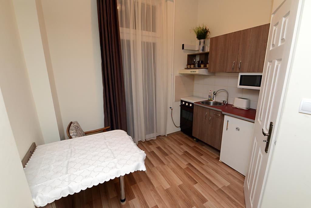 Centrum Apartman เปตช์ ภายนอก รูปภาพ